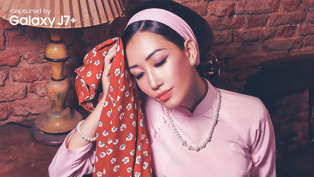 [Bộ ảnh] "Cô Ba Sài Gòn" như bước ra từ những thước phim qua ống kính camera Galaxy J7+