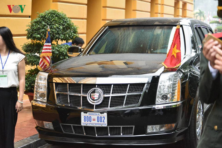 Cận cảnh “quái thú” Cadillac One của Tổng thống Donald Trump ở Hà Nội