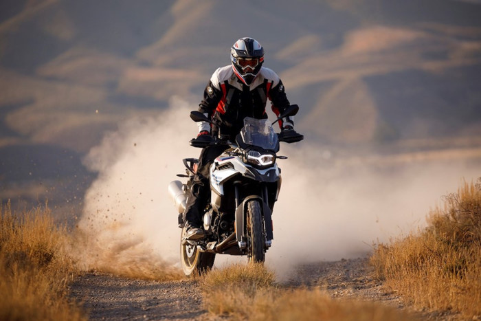 Cặp xe adventure BMW F750GS và F850GS chính thức ra mắt