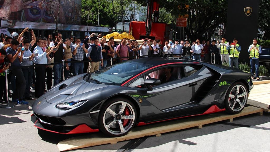 Lamborghini Centenario Roadster số thứ tự 1/20 mới vừa chuyển tới Mexico