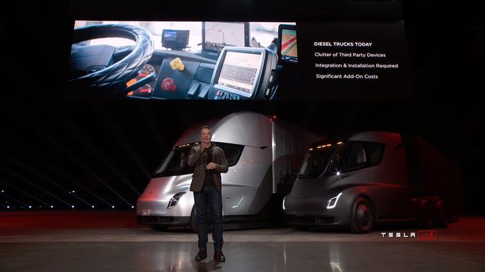 "Sốc" với đầu kéo điện Tesla Semi nhanh như xe thể thao