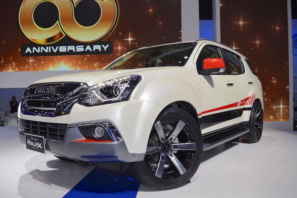 Ra mắt SUV 7 chỗ Isuzu mu-X phiên bản kỷ niệm 60 năm