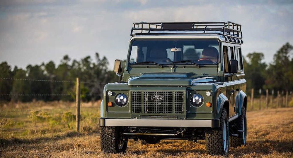 Land Rover Defender nhưng vẫn giữ lại được nét đẹp truyền thống