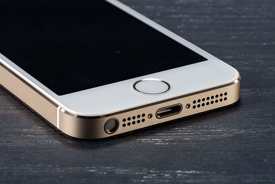 Lý do Apple vẫn quyết định bán những chiếc iPhone 4-5 năm tuổi