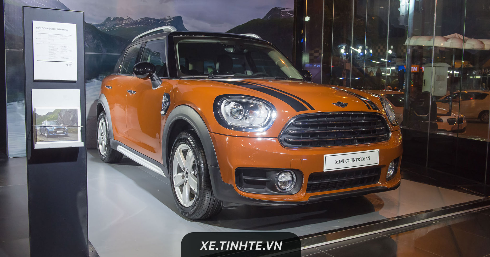 MINI Countryman thế hệ thứ 2 đã được THACO ra mắt tại Việt Nam