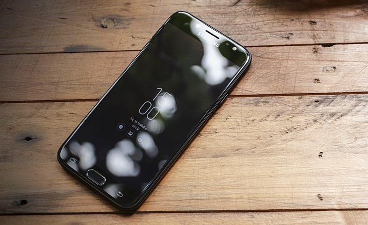 5 smartphone bán chạy nhất tháng 11 trở thành sân chơi riêng của Samsung và OPPO