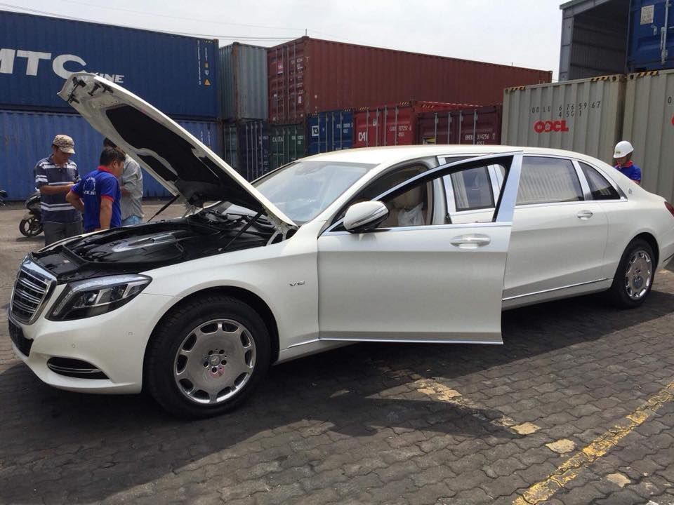 Soi chi tiết Mercedes-Maybach S600 Pullman giá 14 tỷ đầu tiên về Việt Nam