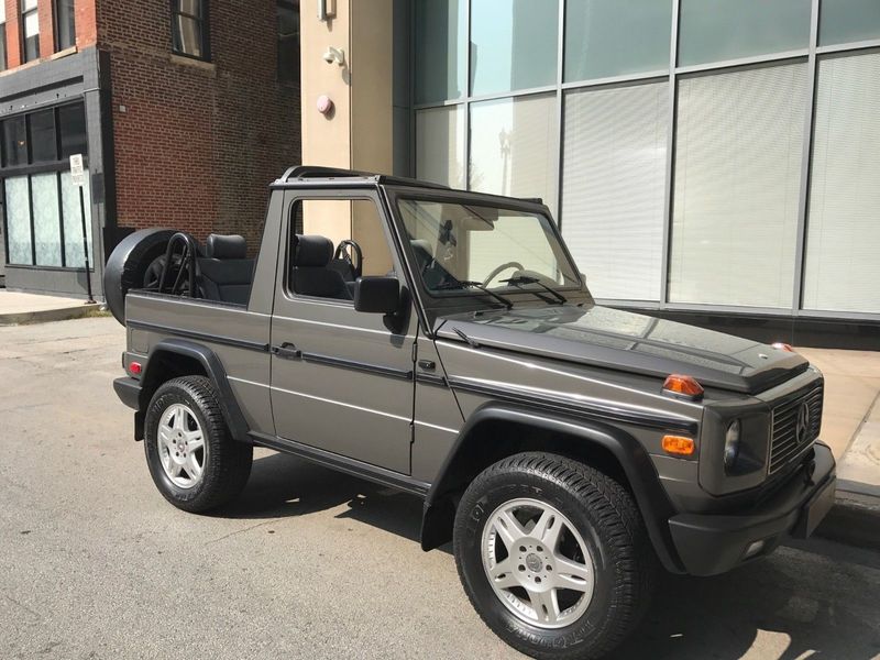 Mercedes G-Class Cabrio được ICON phục hồi có giá 2,16 tỷ