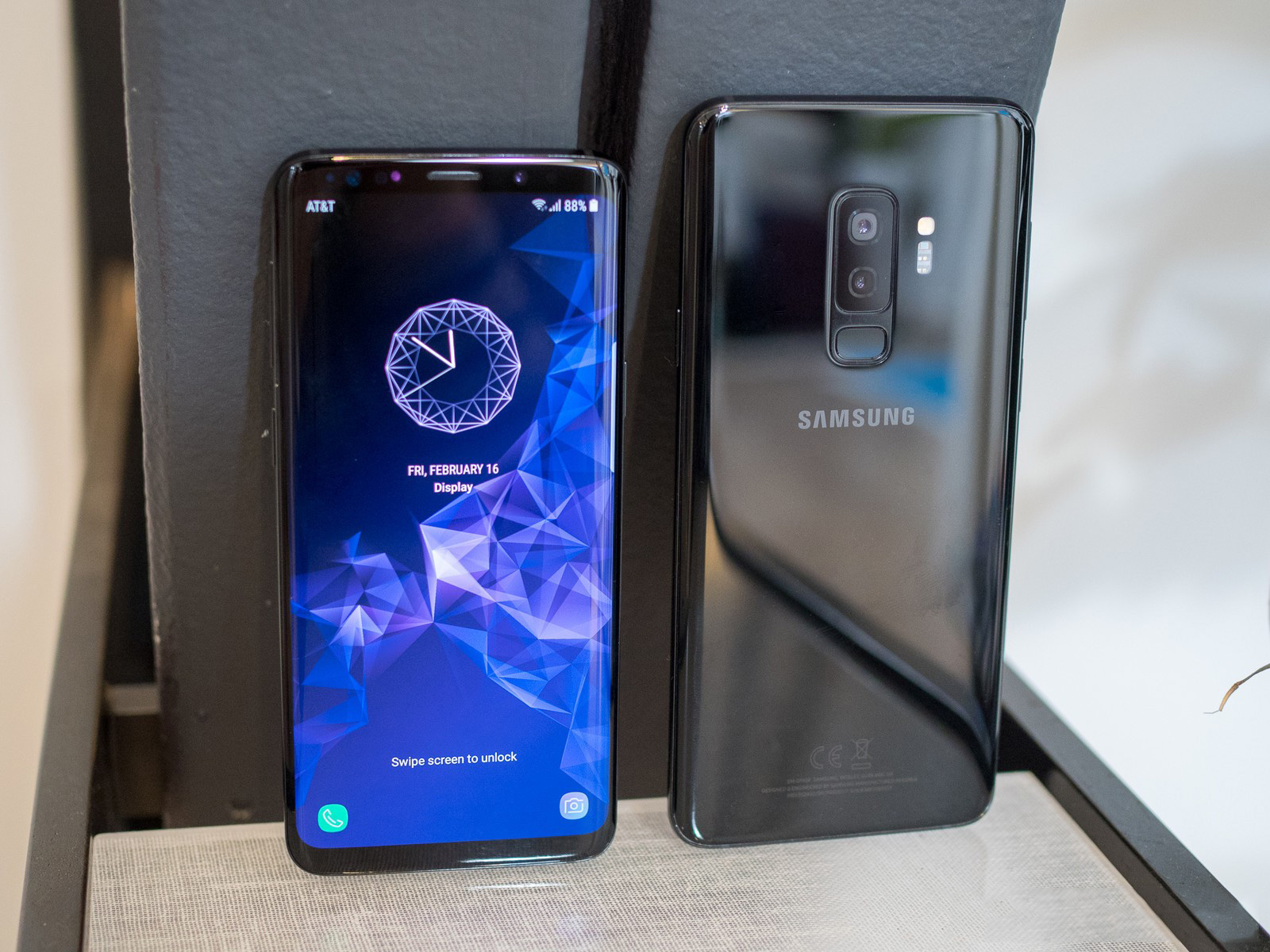Nên chuẩn bị gì trong lúc chờ Galaxy S9 chính thức lên kệ?