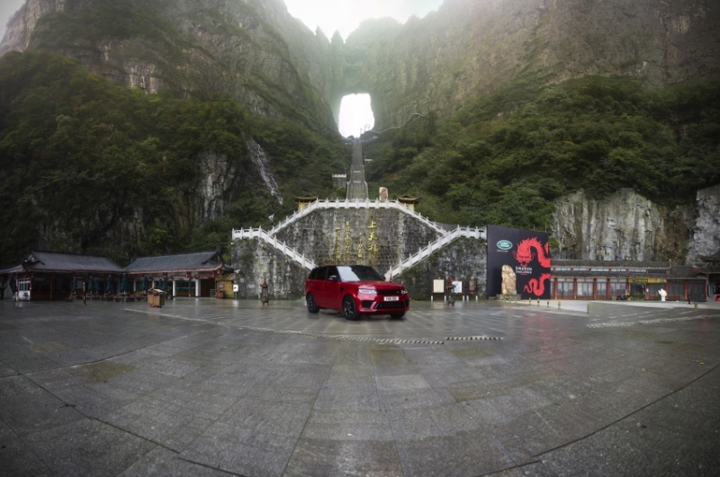 Range Rover Sport 2018 chinh phục cổng trời núi Thiên Môn