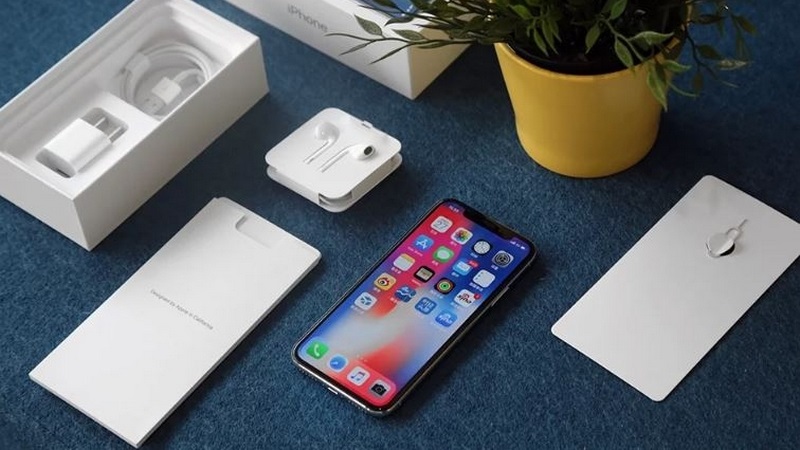 Muốn đánh bại iPhone X, bộ đôi Galaxy S9/ S9+ cần làm gì?