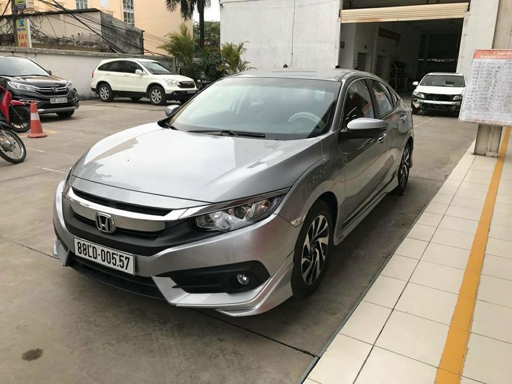 Honda Việt Nam công bố giá Civic 2018 bản 1.8E và 1.5G về đến đại lý