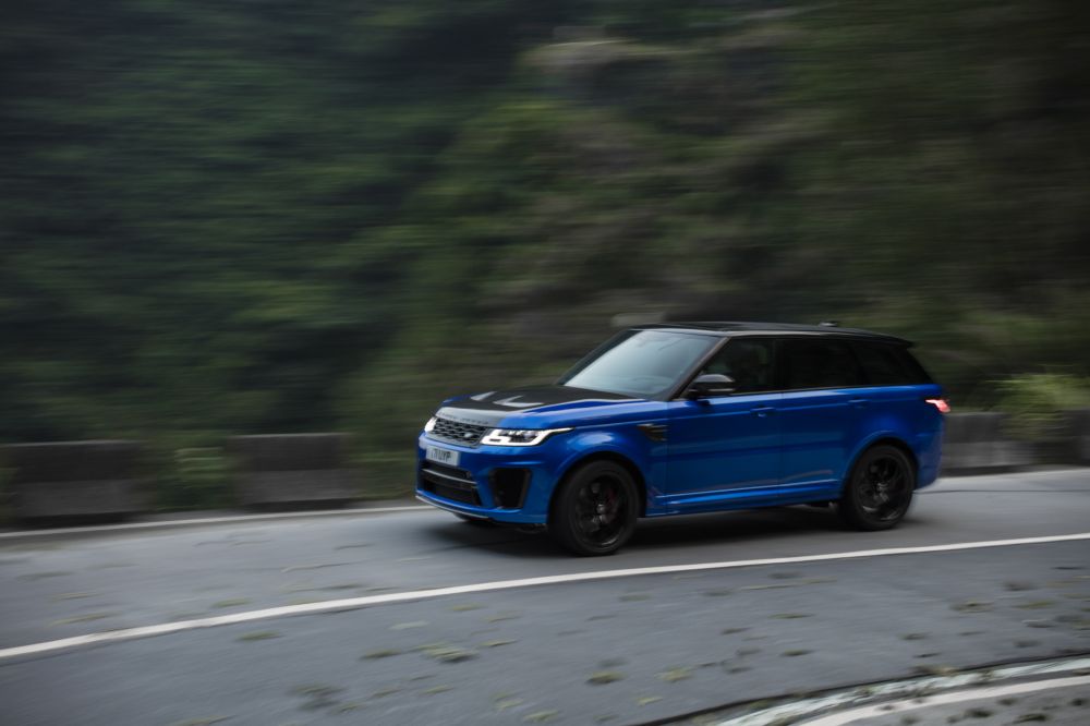 Range Rover Sport SVR tạo nên kỳ tích tại cung đường núi quanh co ở Trung Quốc