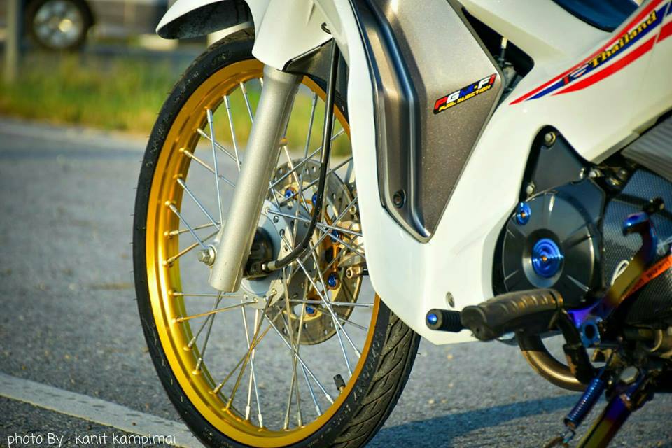 Wave 125i độ thu hút ánh nhìn với vẻ đẹp quyến rủ của biker nước bạn