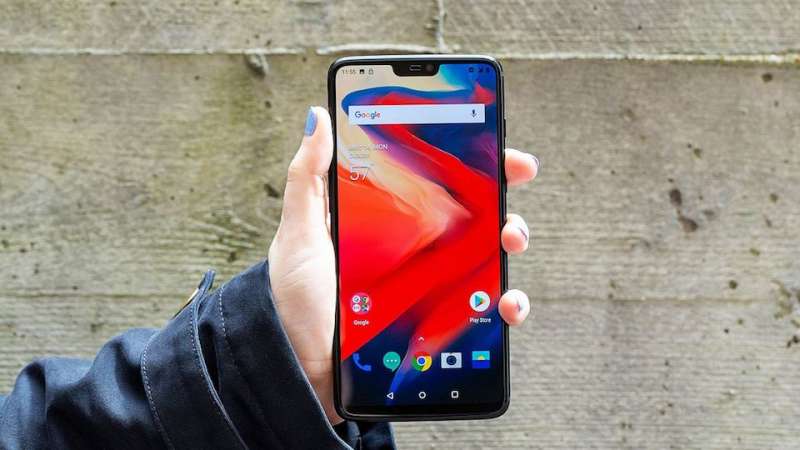 OnePlus 6 và màn thử nghiệm khả năng chống nước