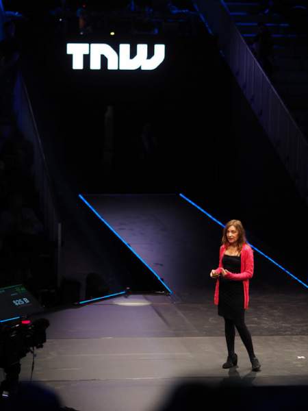 EQ sẽ là yếu tố giúp AI đang tiếp cận gần hơn với thế giới của con người