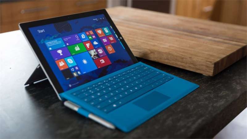 Microsoft thay thế miễn phí màn hình Surface Pro 4 gặp lỗi bị chớp nháy liên tục