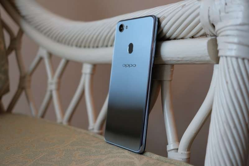 Điểm danh những smartphone tầm trung tích hợp trí tuệ nhân tạo (AI)