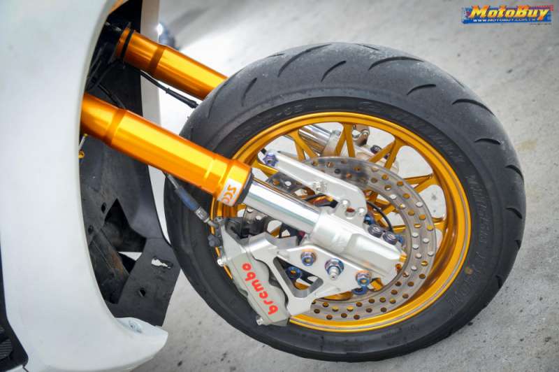 Yamaha Cygnus X125 độ mang vẻ đẹp sang trọng của biker xứ Đài