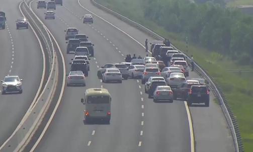 Phạt nguội đoàn xe cưới dừng chụp ảnh trên cao tốc Hà Nội - Hải Phòng