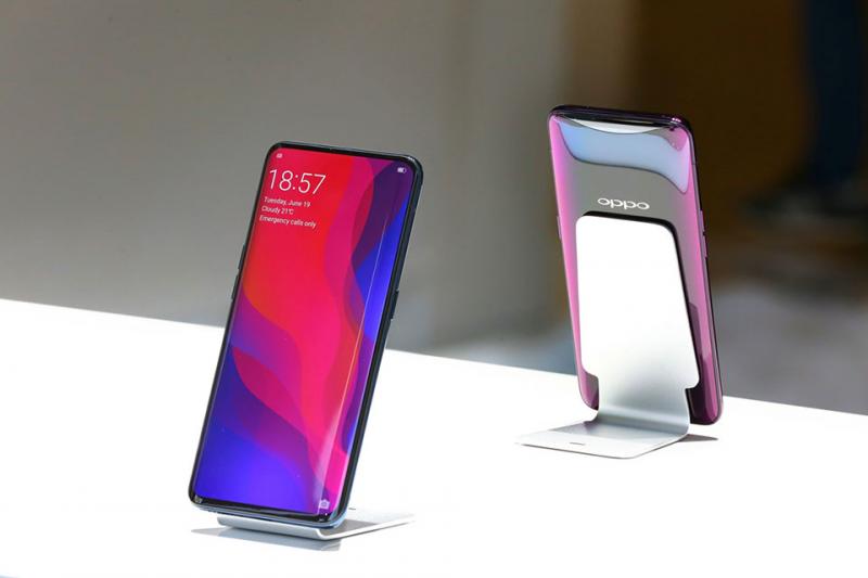 Trên tay OPPO Find X: Thiết kế toàn màn hình thực sự, camera module trượt vô cùng thú vị