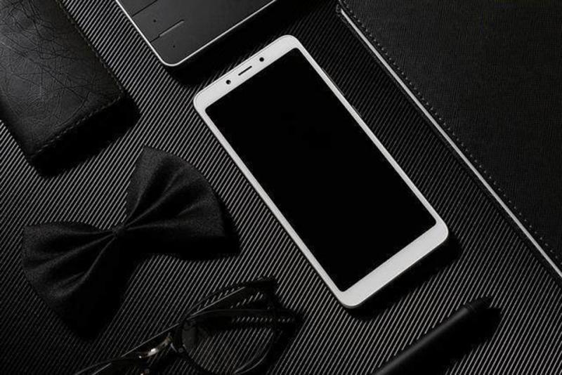 Trên tay Xiaomi Redmi 6A: Thiết kế hiện đại, Chip 12nm, giá chỉ 2 triệu