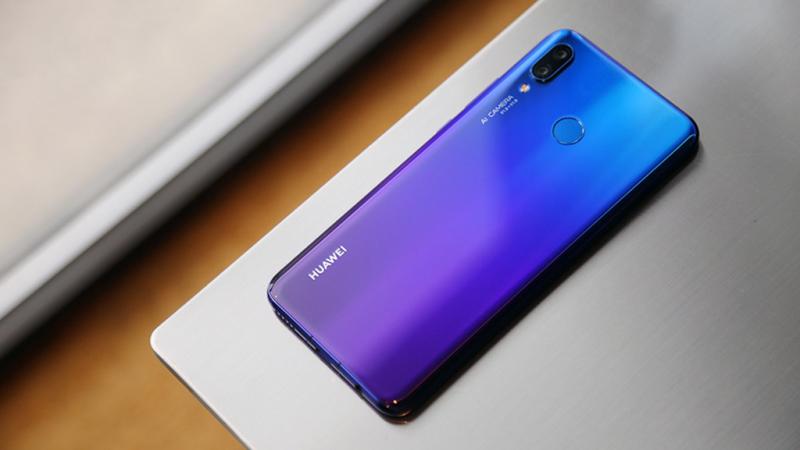 Trong vòng 24 giờ, Huawei Nova 3i đã xuất sắc chạm mốc 3,000 đơn đặt hàng