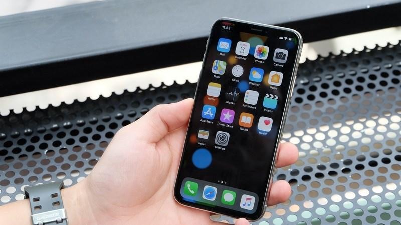 Các phiên bản của Apple không phải là sản phẩm đầu tiên trên thế giới xuất hiện với công nghệ mới