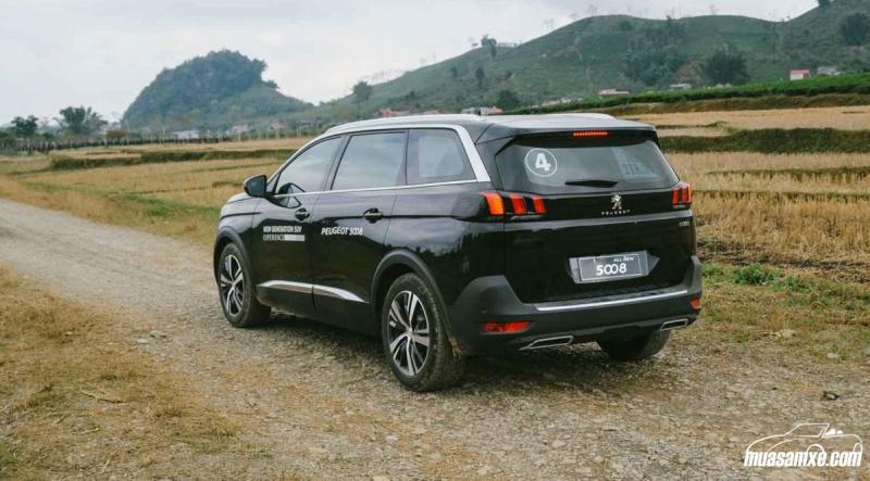 Chi tiết về thiết kế nội ngoại thất và giá bán của Peugeot 5008 2018