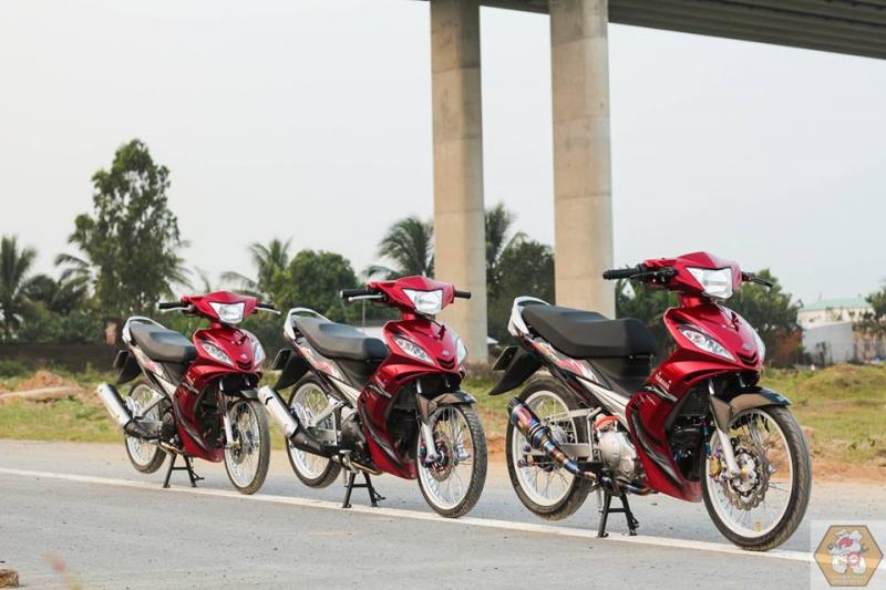 Exciter 135 độ khoe dáng cùng những người em sinh đôi