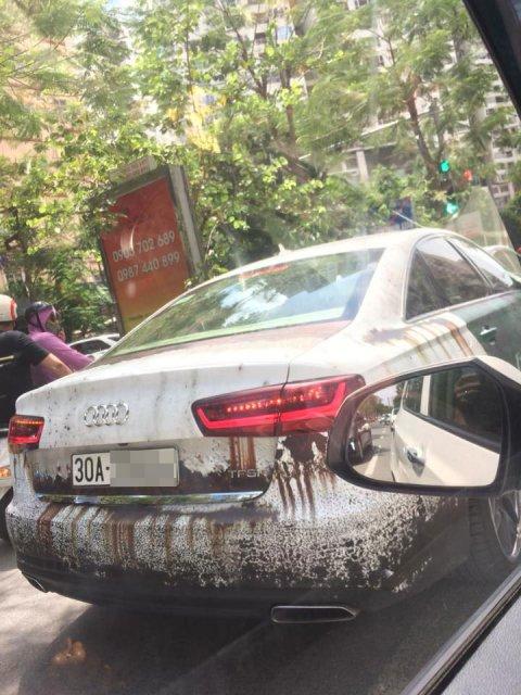 Audi A6 trông như "xe đồng nát" khiến nhiều người giật mình