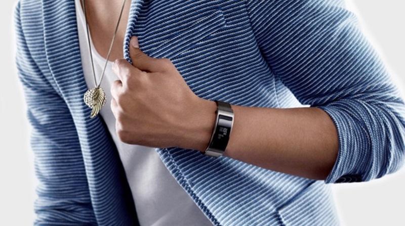 Huawei TalkBand B5: Vòng đeo tay 2 trong 1, có thể trở thành tai nghe Bluetooth