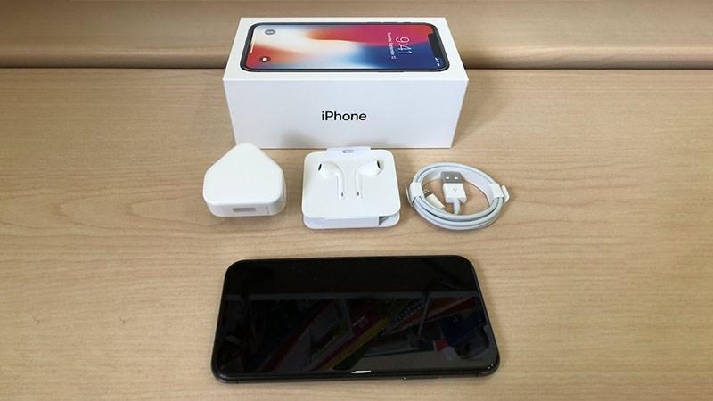 Củ sạc nhanh sẽ được tặng kèm theo trong hộp của iPhone 2018