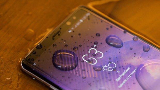 Những smartphone cao cấp này sẽ sớm trở nên 'lỗi thời'