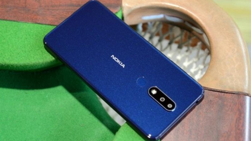 Chiêm ngưỡng hình ảnh thực tế Nokia X5 phiên bản màu xanh biển Baltic