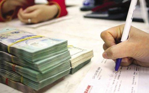 Tiết kiệm được 15 triệu/tháng: nên mua nhà hay mua ô tô trả góp?