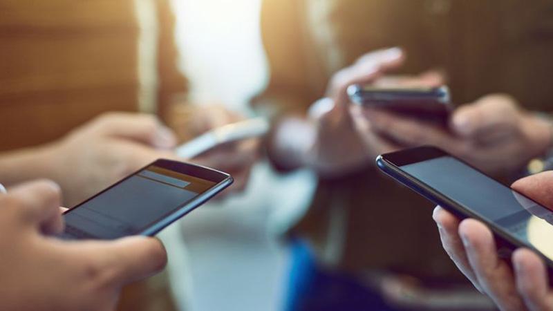 Một loạt các công nghệ mới có thể sẽ là xu thế của smartphone trong năm tới