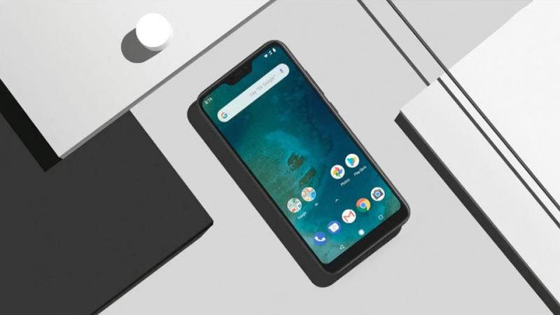 Trên tay nhanh Xiaomi Mi A2 Lite: Màn hình tai thỏ, chip SD625, Android One, camera kép