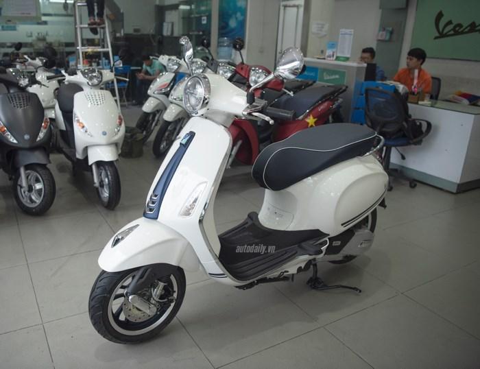 Vespa Primavera Yacht Club giá 77,5 triệu đồng đã có mặt tại các đại lý