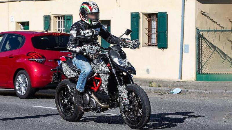 Lộ diện hình ảnh Ducati Hypermotard 2019 chạy thử nghiệm trên phố Châu Âu
