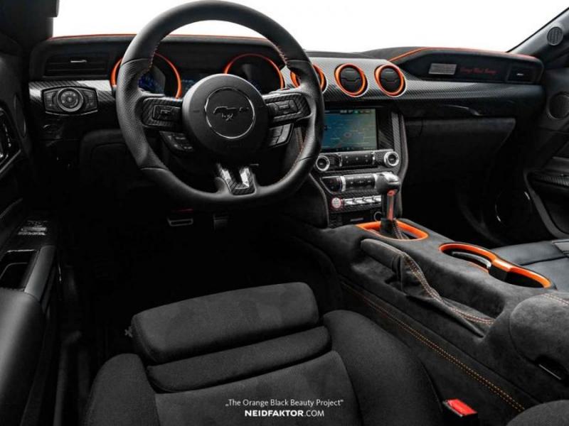 "Ngựa hoang'' cơ bắp Ford Mustang với bản độ nội thất sang trọng từ Neidfaktor