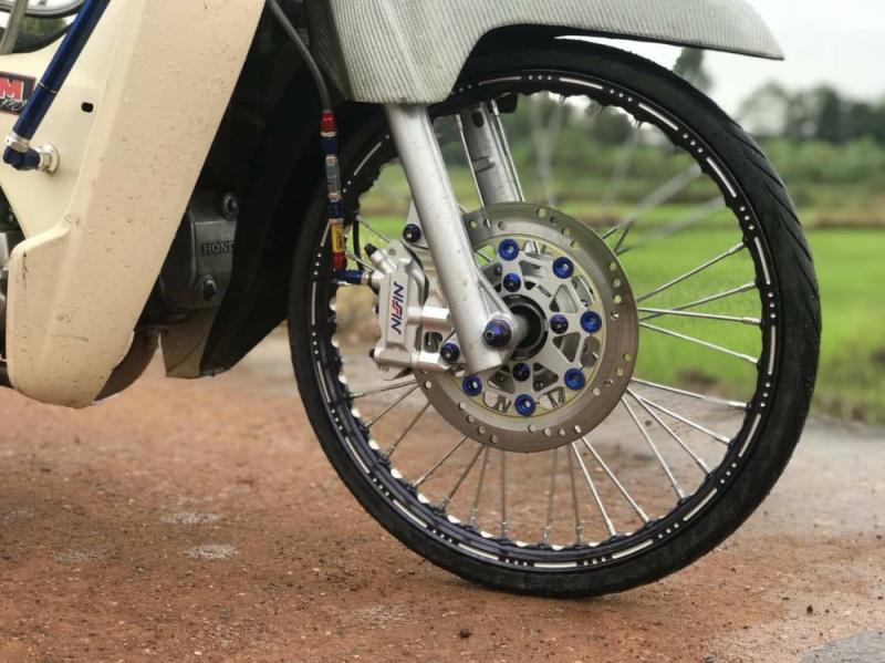 Cub Fi độ hệ thống giữ thăng bằng trên đất Thái gây hại não người xem