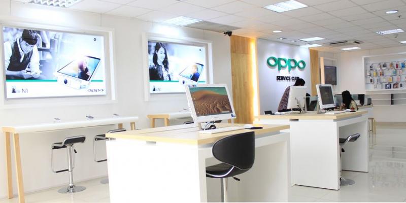 Điện thoại OPPO gặp vấn đề, nên đến trung tâm bảo hành chính hãng hay ra cửa hàng gần nhà?