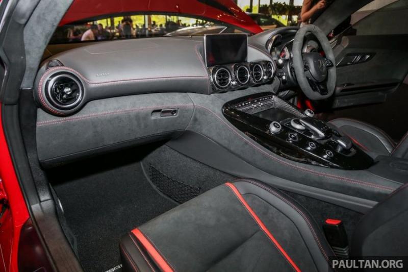 Mercedes-AMG GT C190 giá từ 8,28 tỷ VNĐ mới ra mắt thị trường Malaysia