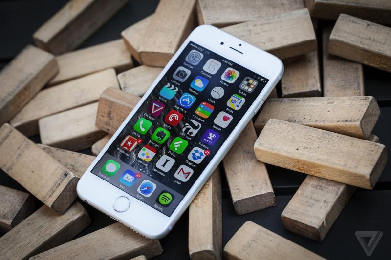 Năm 2018 dùng iPhone 6 có đang để bị gọi là “quê mùa" không?