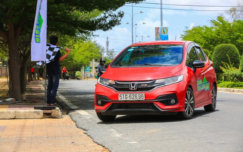 Ngạc nhiên với khả năng tiết kiệm nhiên liệu của Honda CR-V và Honda Jazz