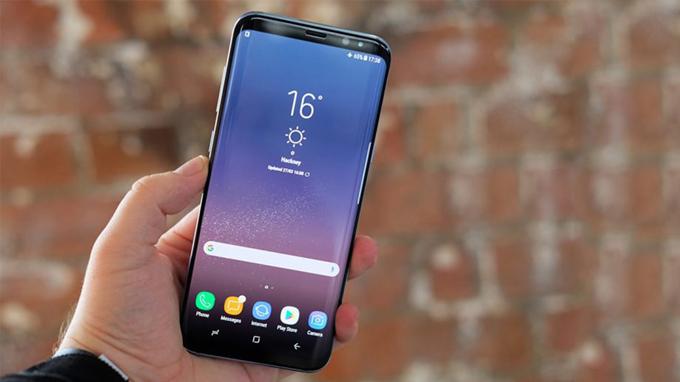 “Bí kiếp” thu hút người dùng của Galaxy S8 Plus Hàn Quốc
