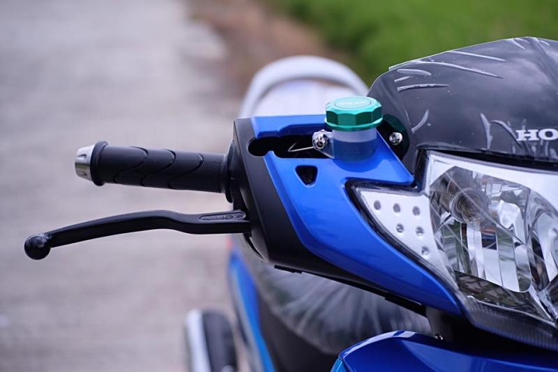 Wave 125 vừa lăn bánh ra khỏi cửa hàng đã độ siêu khủng