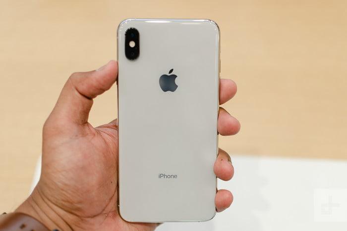 Sự khác biệt gữa thiết kế của iPhone Xs và iPhone X!