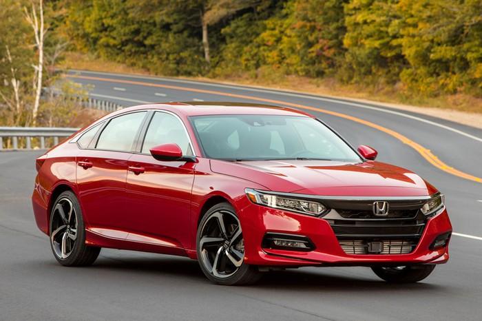 Người Mỹ đang dần bỏ rơi mẫu sedan do chi phí khấu hao tăng cao.